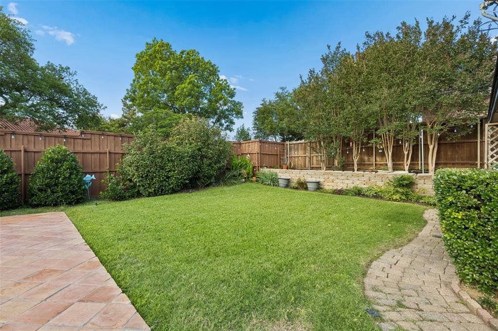 101 E Northgate Drive, Irving, TX 75062 Large Corner Lot with Plenty of Yard and Pool