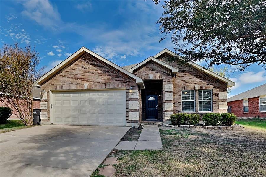 Property photo for 4625 Pangolin Drive, Fort Worth, TX