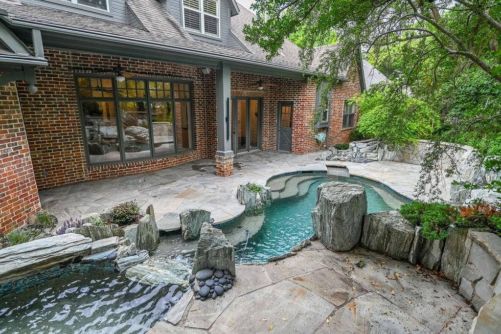 711 Lexington Avenue, Coppell, TX 75019 711 Lexington Avenue, Coppell, TX 75019