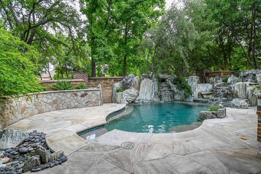 711 Lexington Avenue, Coppell, TX 75019 711 Lexington Avenue, Coppell, TX 75019