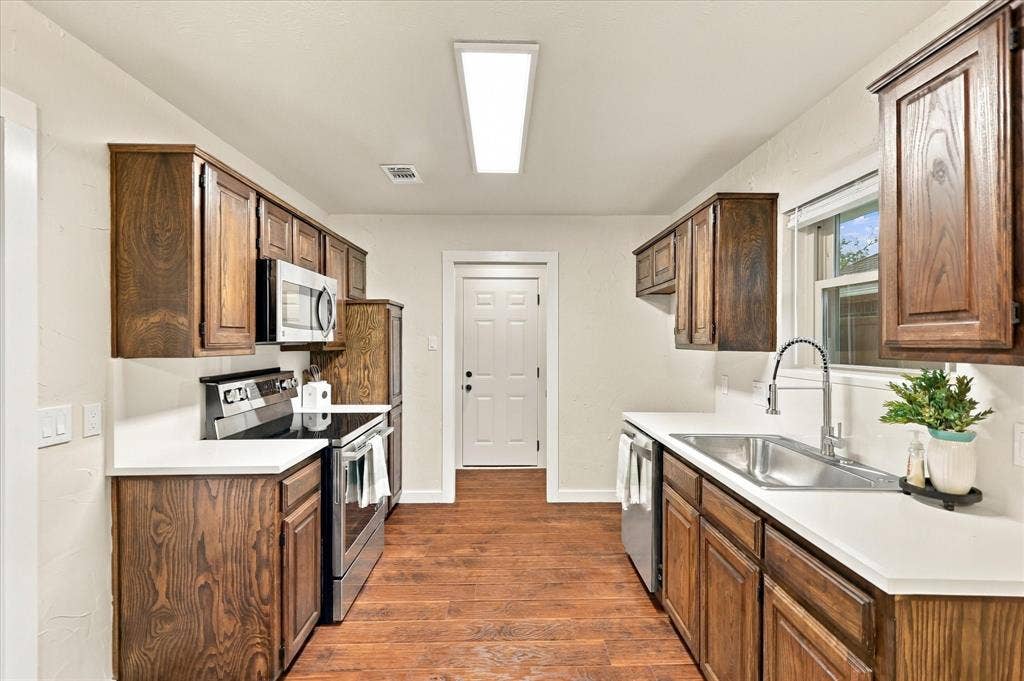 5216 Gaelic Court, Denton, TX 76208