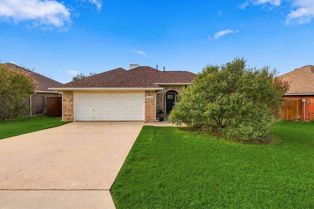 5216 Gaelic Court, Denton, TX 76208