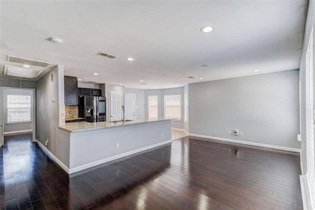 2327 Arroyo Avenue, Dallas, TX 75219