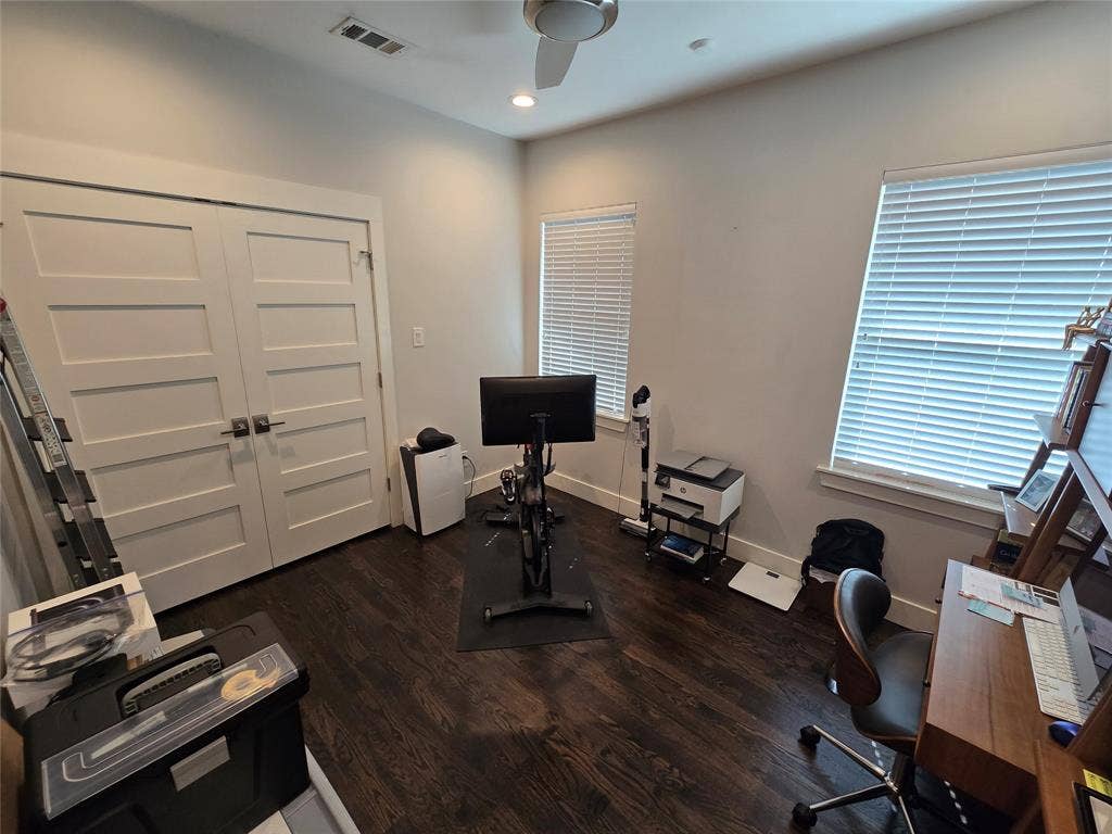 618 N Clinton Avenue, Dallas, TX 75208 Bedroom or Home Office