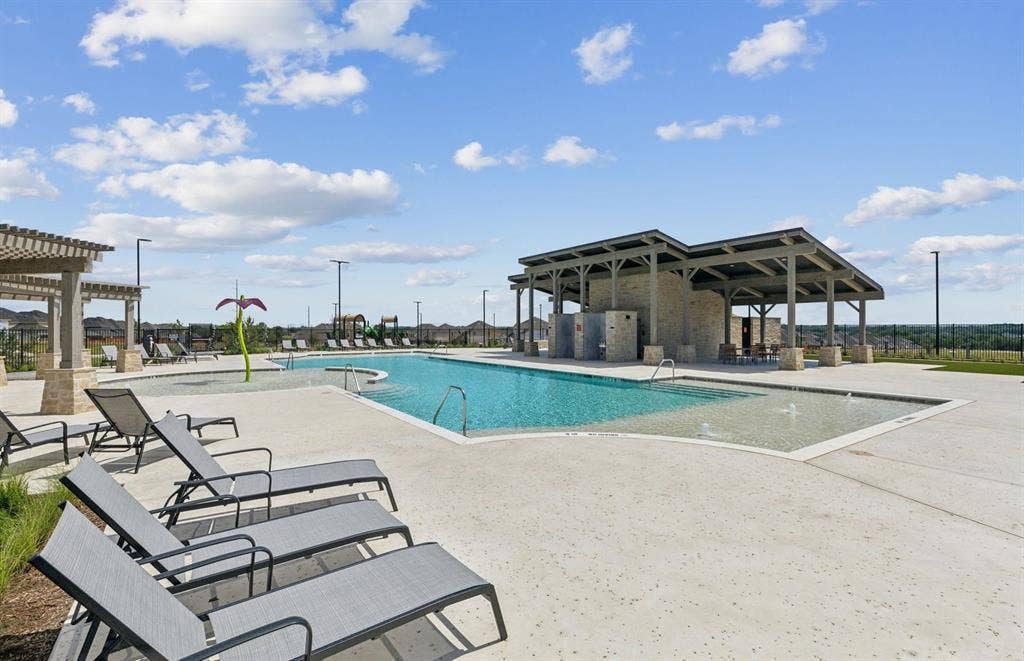1701 Briarcrest Drive, Celina, TX 75009 Sparkling pool