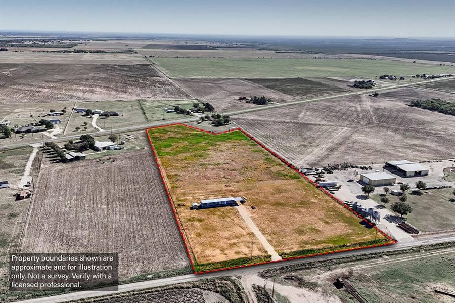 Property photo for 4484 County Road 493, Hawley, TX