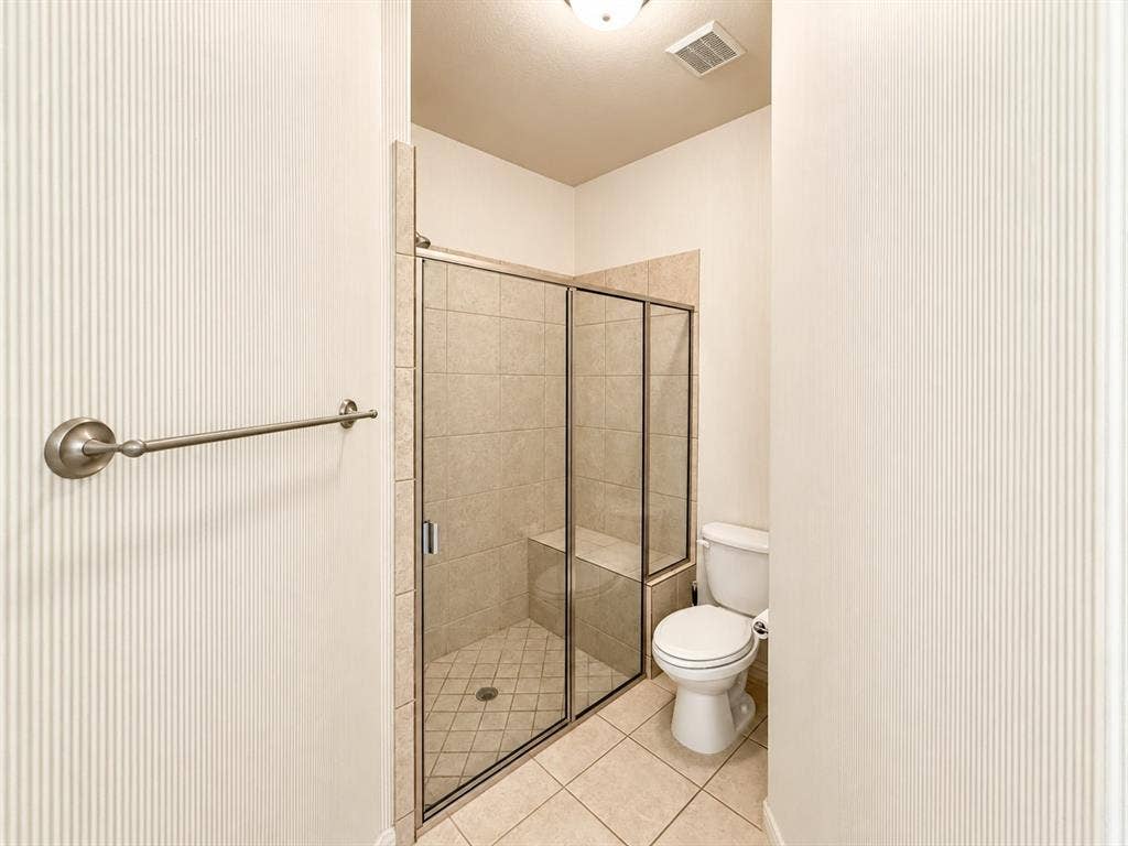 768 Ashleigh Lane, Lantana, TX 76226