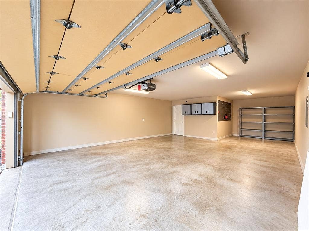 Tandem Garage