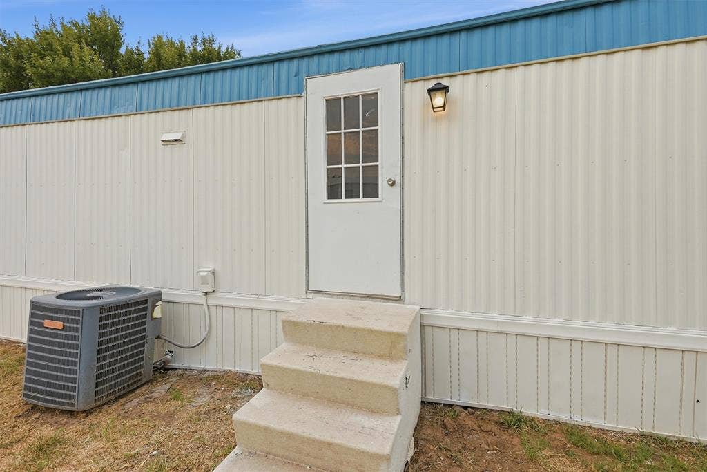 904- B Flamingo Road, Granbury, TX 76049 904- B Flamingo Road, Granbury, TX 76049