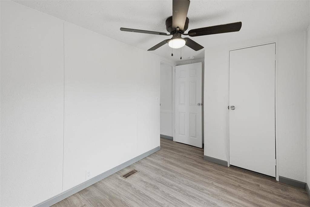 904- B Flamingo Road, Granbury, TX 76049 904- B Flamingo Road, Granbury, TX 76049