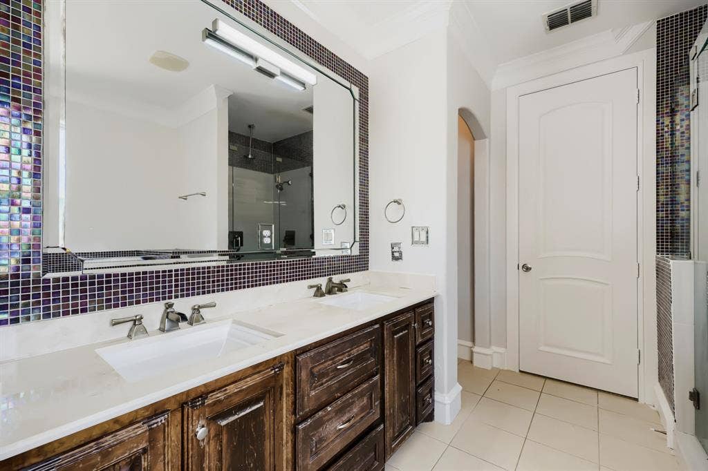 2242 Mountain Lakes Drive, Cedar Hill, TX 75104 2242 Mountain Lakes Drive, Cedar Hill, TX 75104