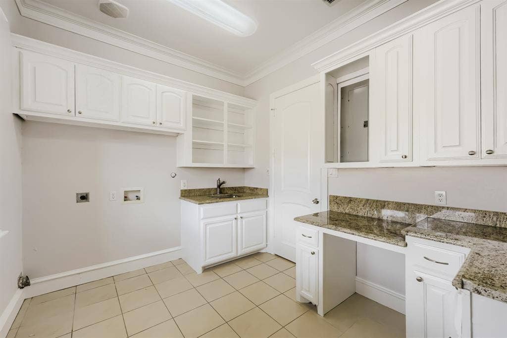2242 Mountain Lakes Drive, Cedar Hill, TX 75104 2242 Mountain Lakes Drive, Cedar Hill, TX 75104
