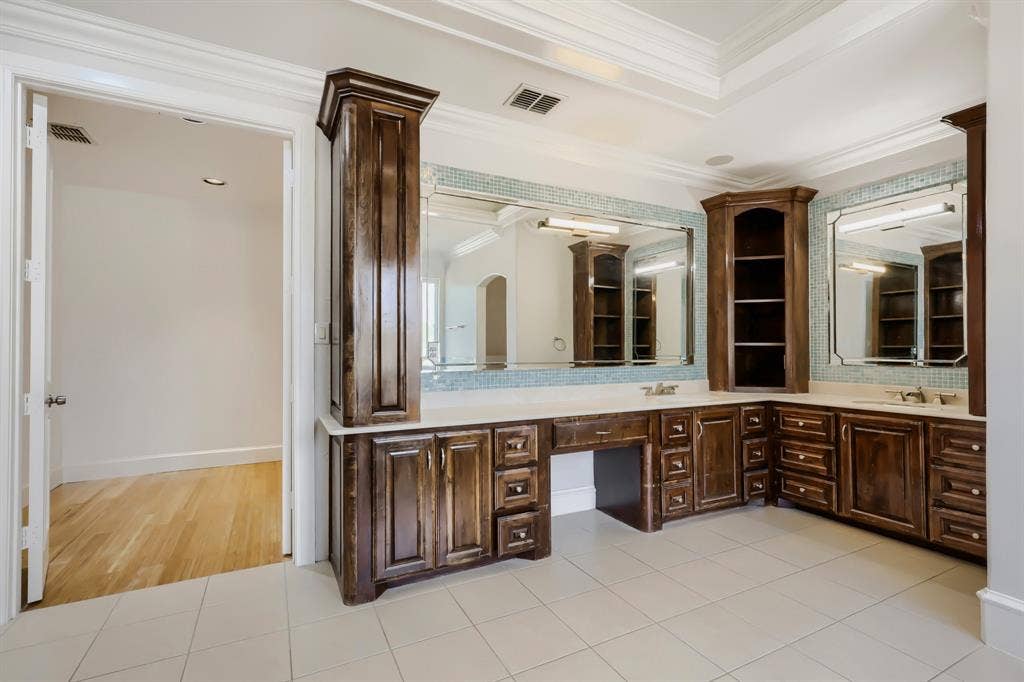 2242 Mountain Lakes Drive, Cedar Hill, TX 75104 2242 Mountain Lakes Drive, Cedar Hill, TX 75104