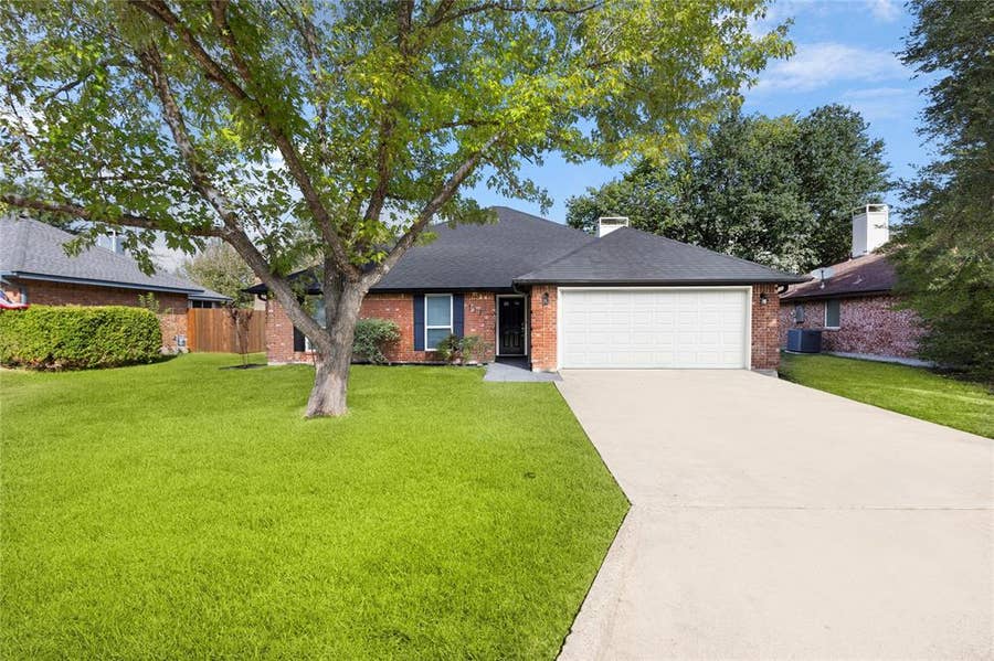 Property photo for 113 Morene Avenue, Waxahachie, TX