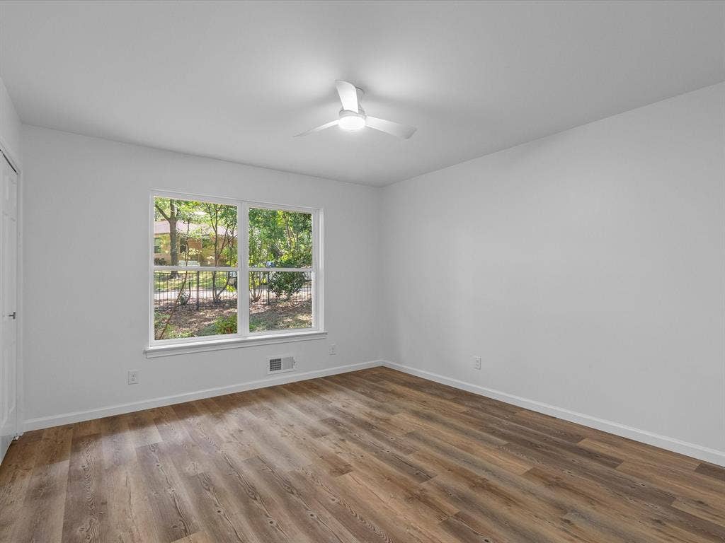 7443 Daingerfield Drive, Dallas, TX 75227