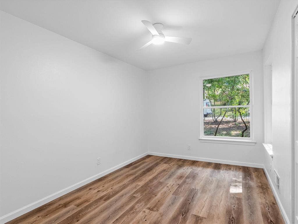 7443 Daingerfield Drive, Dallas, TX 75227