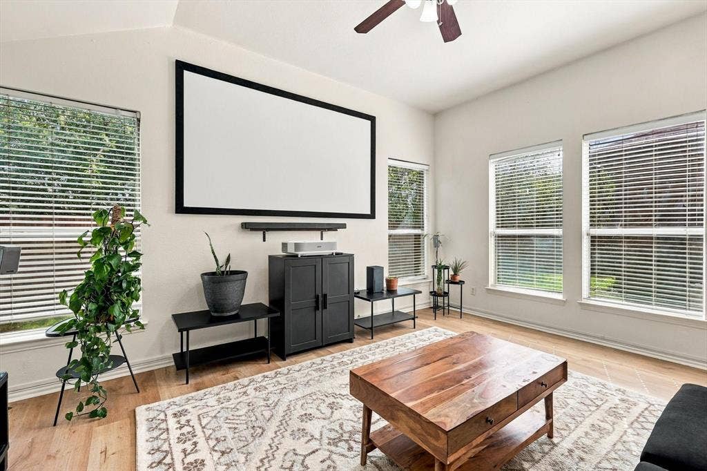 3906 Canton Court, Denton, TX 76208