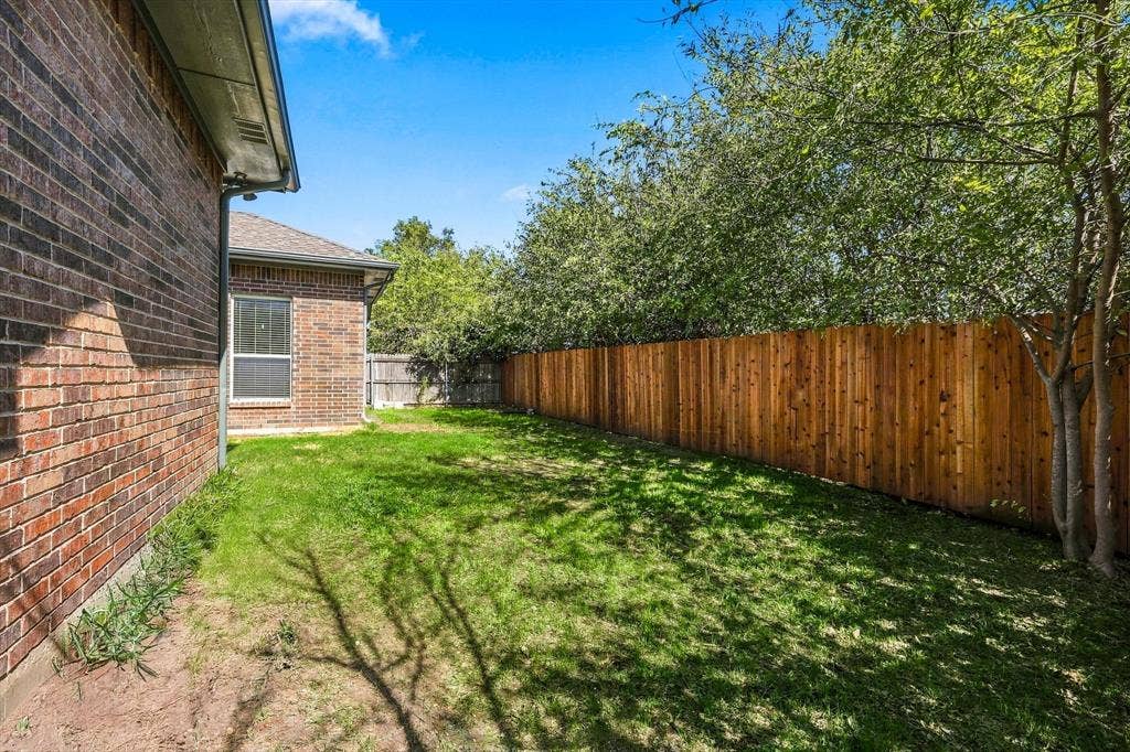 3906 Canton Court, Denton, TX 76208