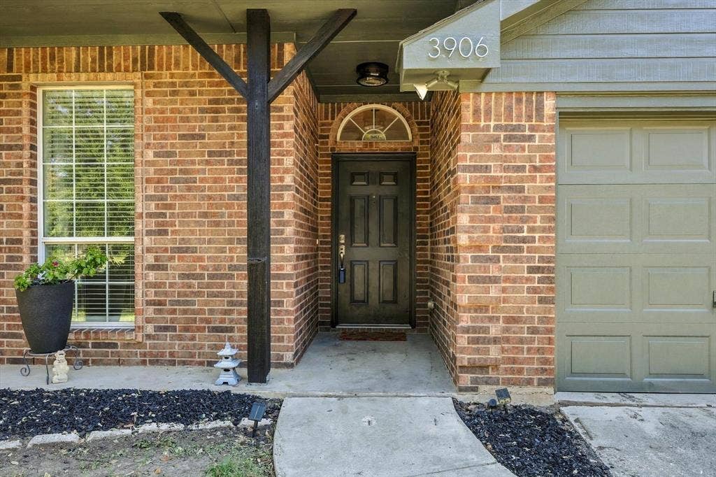 3906 Canton Court, Denton, TX 76208