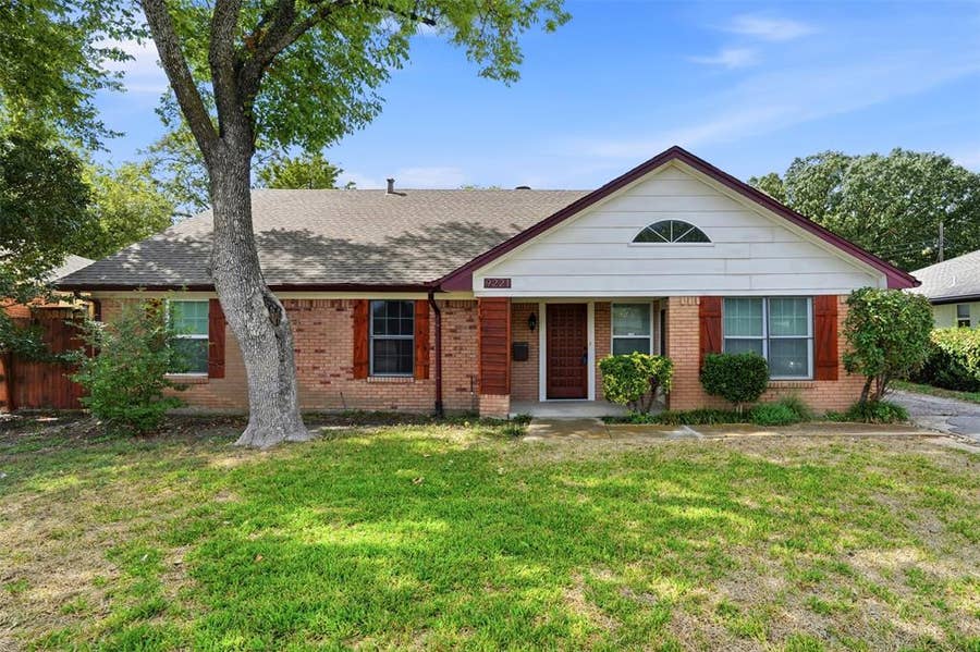Property photo for 9221 Plano Road, Dallas, TX
