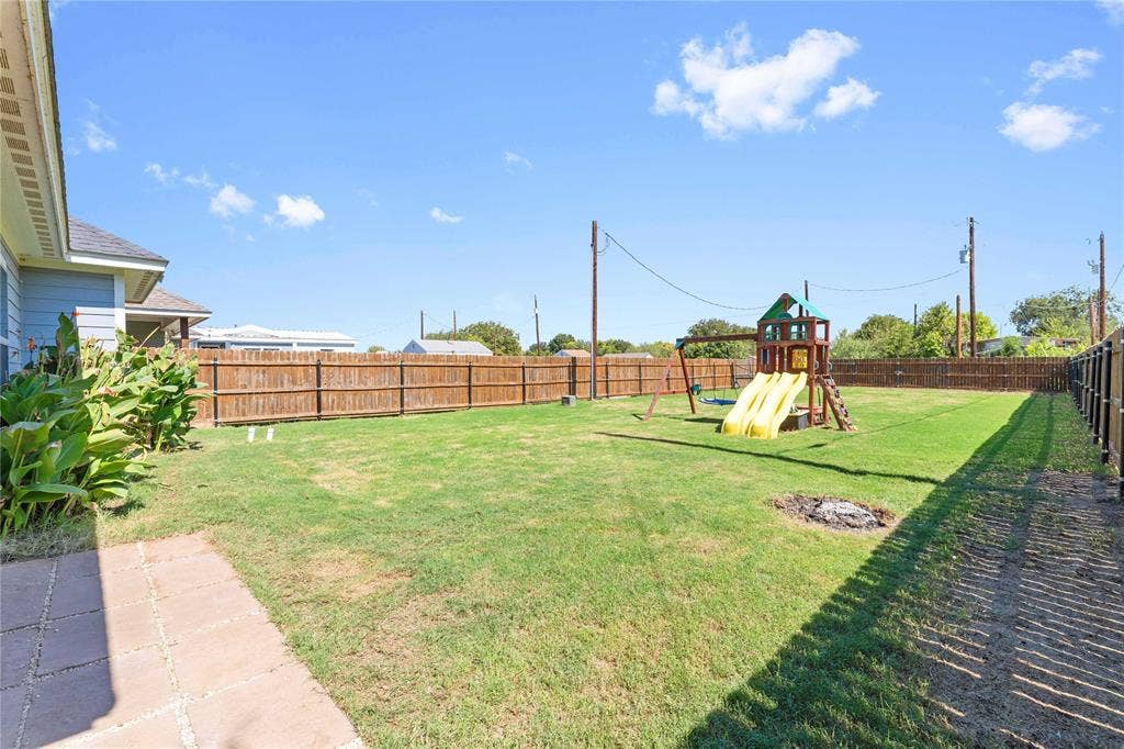 5407 Arrowhead Drive, Granbury, TX 76048 5407 Arrowhead Drive, Granbury, TX 76048
