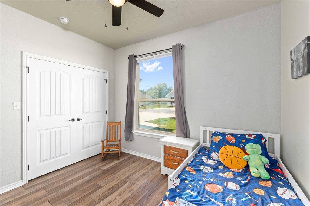5407 Arrowhead Drive, Granbury, TX 76048 5407 Arrowhead Drive, Granbury, TX 76048
