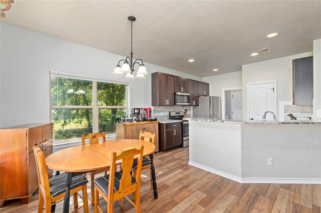 5407 Arrowhead Drive, Granbury, TX 76048 5407 Arrowhead Drive, Granbury, TX 76048
