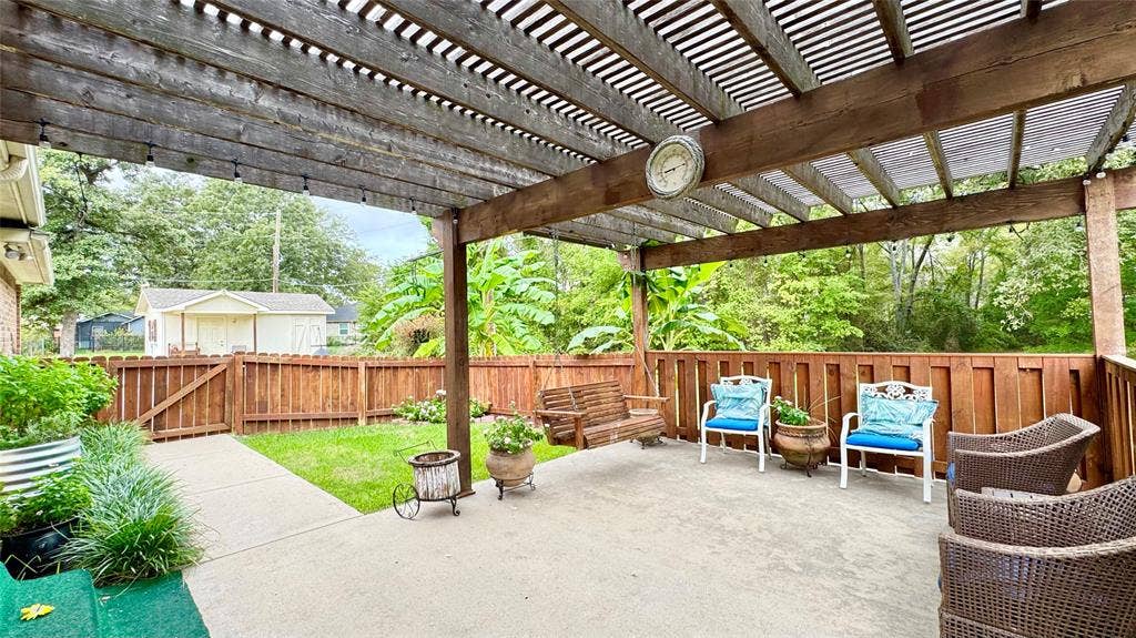 115 Meadowood Road, Enchanted Oaks, TX 75156 115 Meadowood Road, Enchanted Oaks, TX 75156