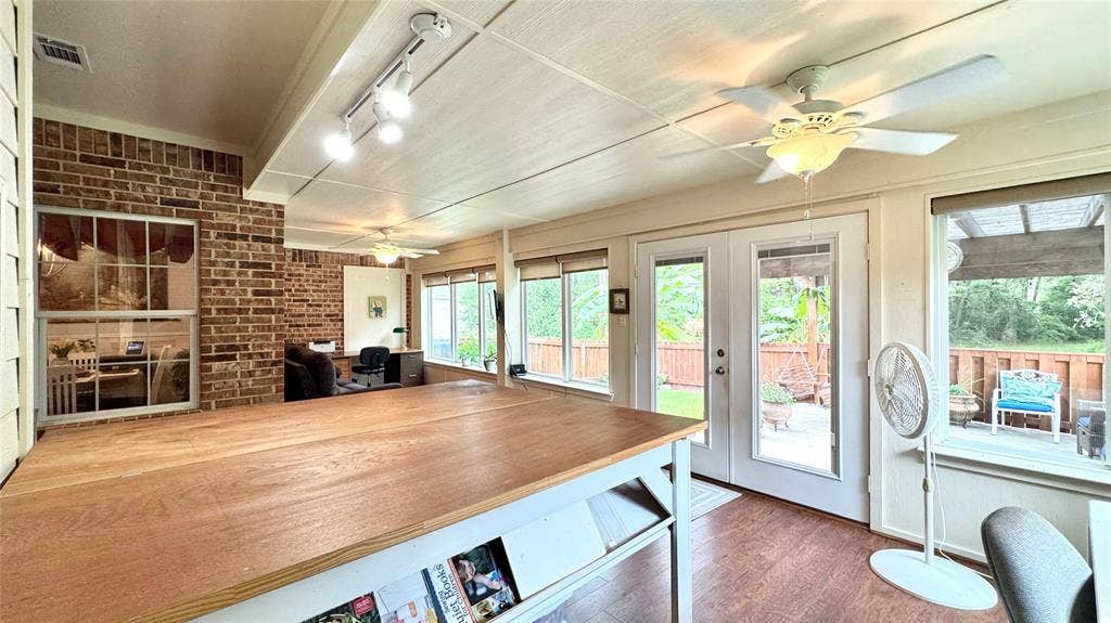 115 Meadowood Road, Enchanted Oaks, TX 75156 115 Meadowood Road, Enchanted Oaks, TX 75156