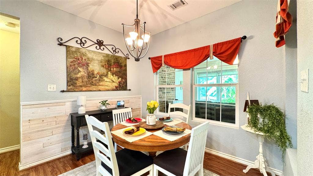 115 Meadowood Road, Enchanted Oaks, TX 75156 115 Meadowood Road, Enchanted Oaks, TX 75156