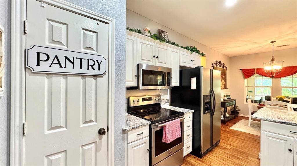 115 Meadowood Road, Enchanted Oaks, TX 75156 115 Meadowood Road, Enchanted Oaks, TX 75156