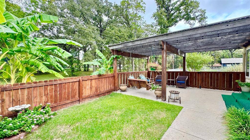 115 Meadowood Road, Enchanted Oaks, TX 75156 115 Meadowood Road, Enchanted Oaks, TX 75156