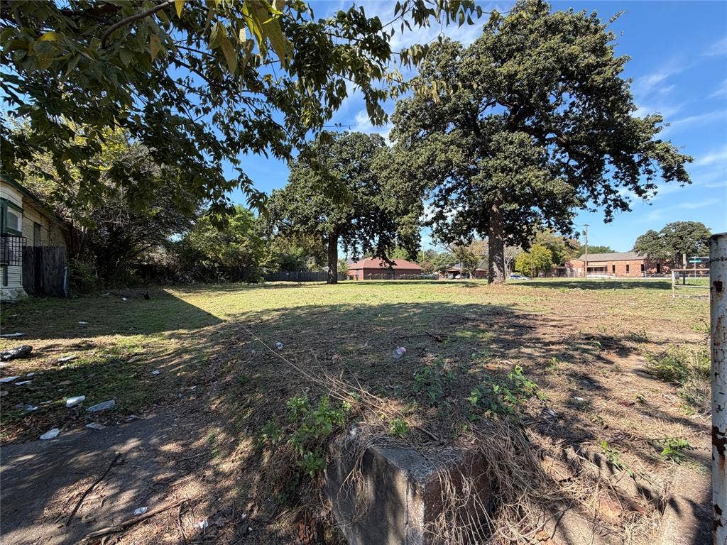 3915 Malcolm X Boulevard, Dallas, TX 75215 3915 Malcolm X Boulevard, Dallas, TX 75215