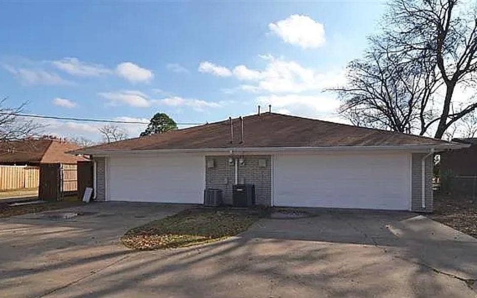 3105 Medina Street, Irving, TX 75061 3105 Medina Street, Irving, TX 75061