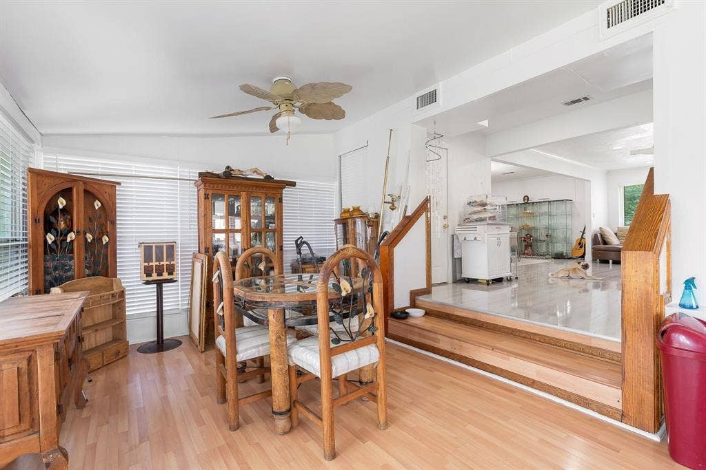 2546 Havenhurst Street, Farmers Branch, TX 75234 2546 Havenhurst Street, Farmers Branch, TX 75234