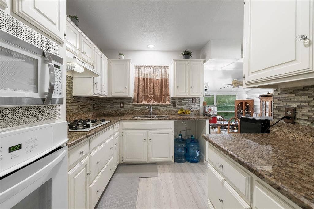 2546 Havenhurst Street, Farmers Branch, TX 75234 2546 Havenhurst Street, Farmers Branch, TX 75234