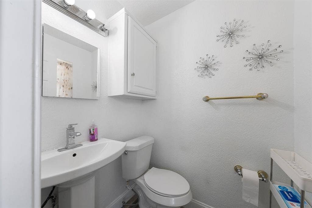 2546 Havenhurst Street, Farmers Branch, TX 75234 2546 Havenhurst Street, Farmers Branch, TX 75234