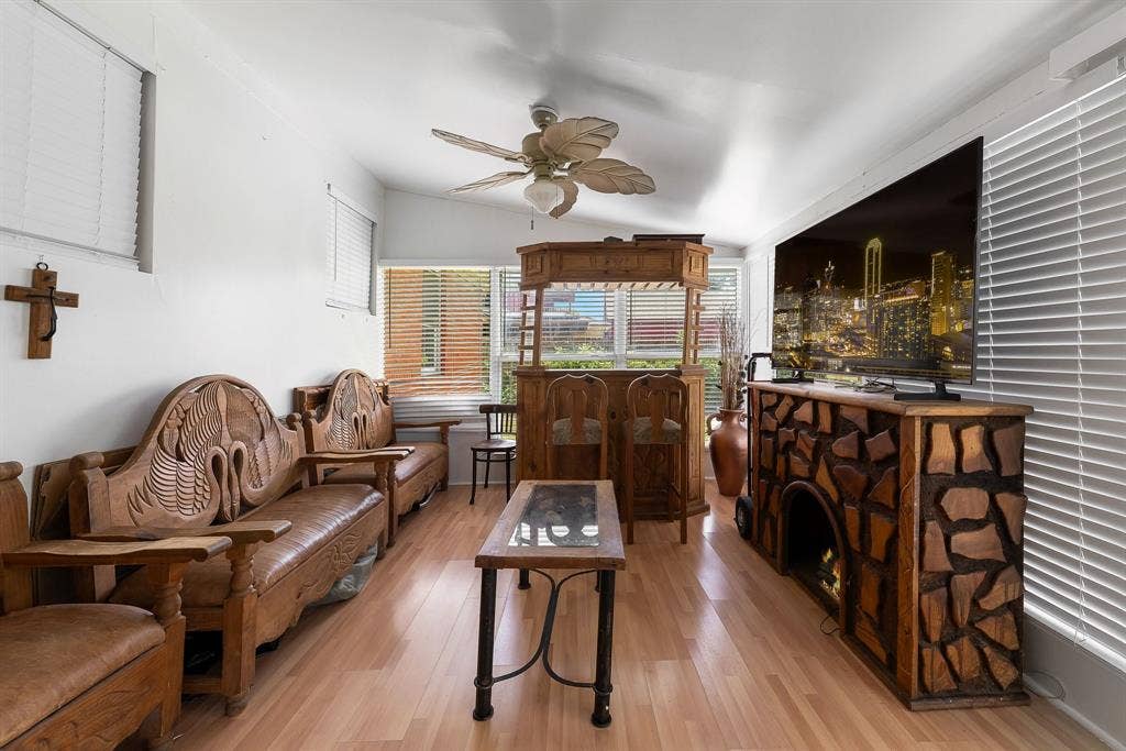 2546 Havenhurst Street, Farmers Branch, TX 75234 2546 Havenhurst Street, Farmers Branch, TX 75234