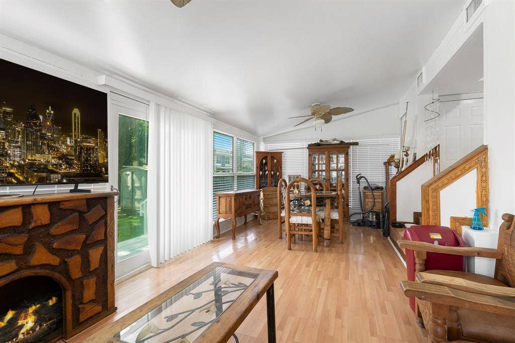 2546 Havenhurst Street, Farmers Branch, TX 75234 2546 Havenhurst Street, Farmers Branch, TX 75234