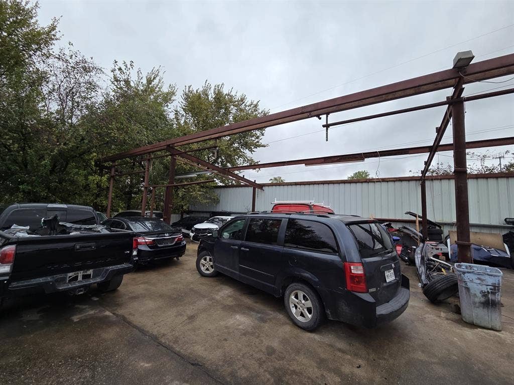 2319 Cartwright Street, Dallas, TX 75212 Additional content