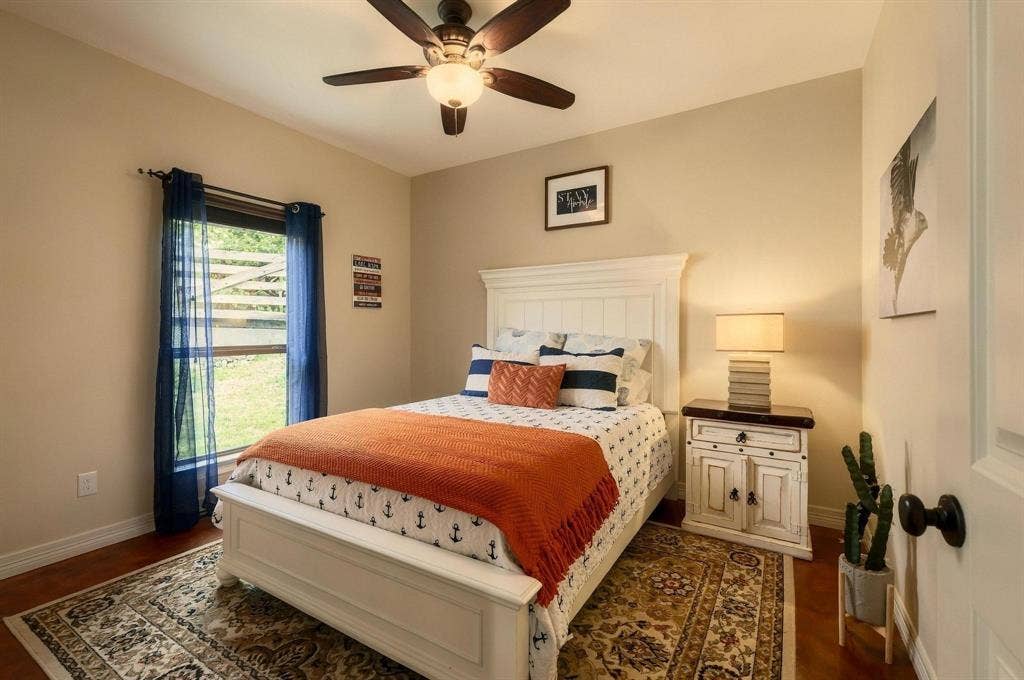 124 Eagleview Circle, Pottsboro, TX 75076