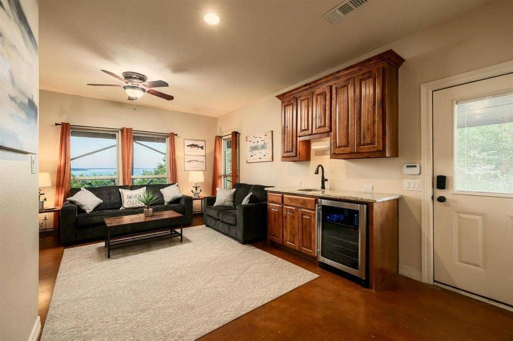 124 Eagleview Circle, Pottsboro, TX 75076