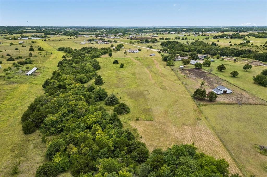 6027 NUGGET Drive, Nevada, TX 75173 6027 NUGGET Drive, Nevada, TX 75173