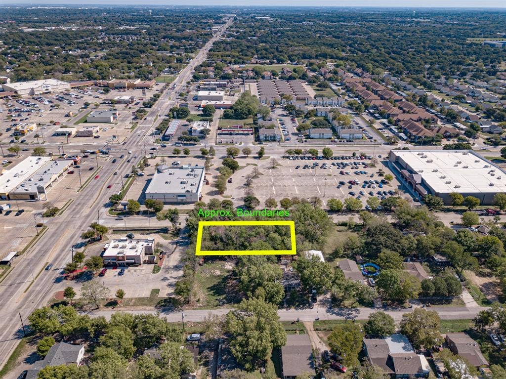 1233 Barredo Street, Dallas, TX 75217