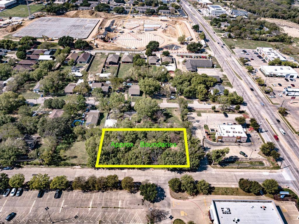 1233 Barredo Street, Dallas, TX 75217