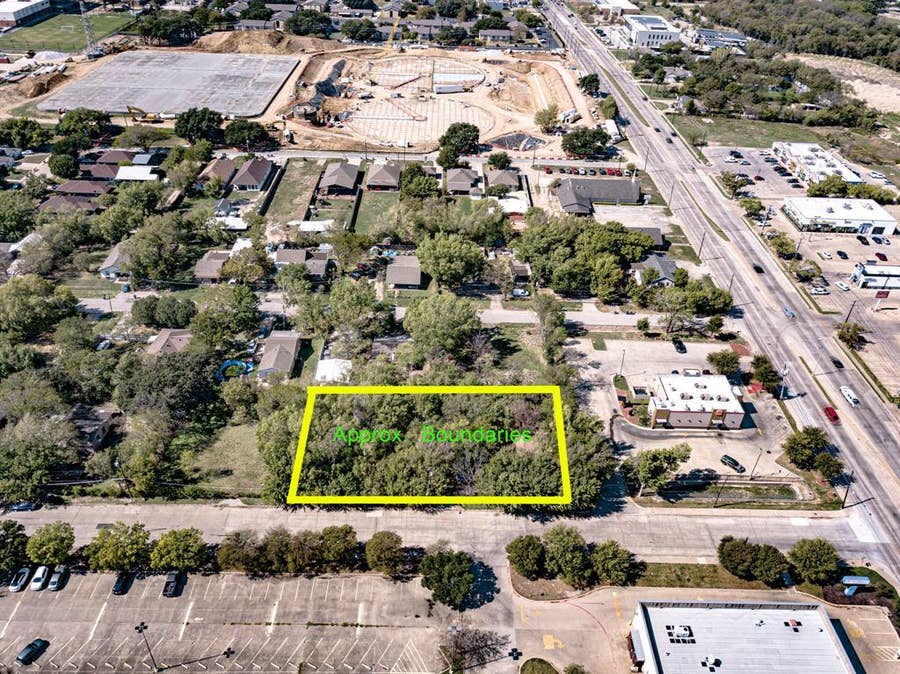 Property photo for 1233 Barredo Street, Dallas, TX