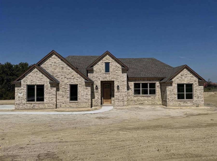 Property photo for 1094 Colt Road, Springtown, TX