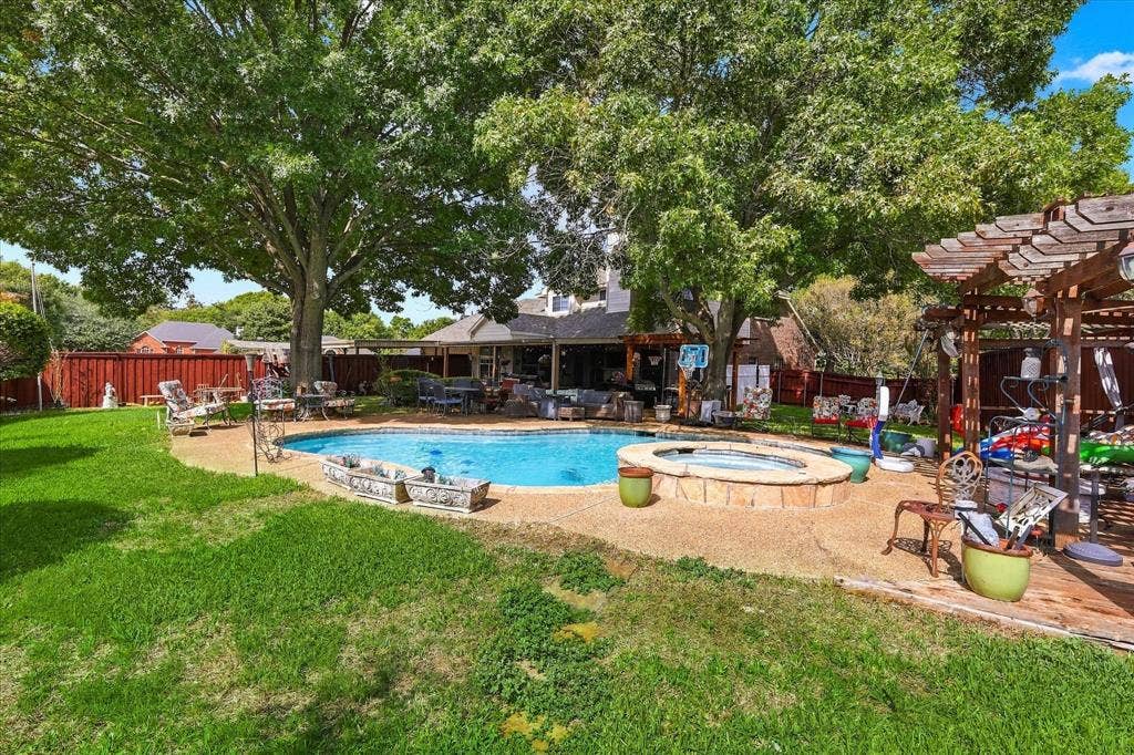 1906 Chapel Cove, Rowlett, TX 75088 1906 Chapel Cove, Rowlett, TX 75088