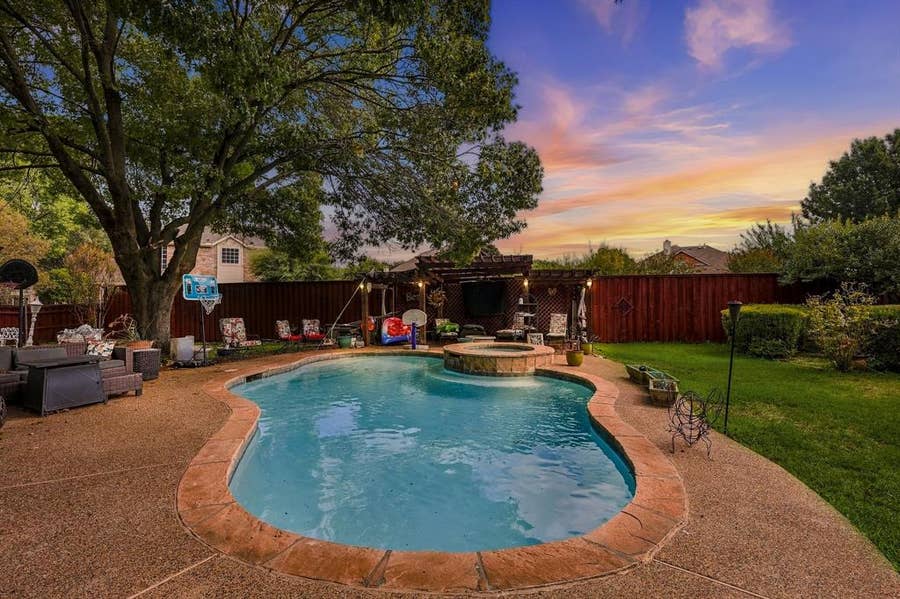 Property photo for 1906 Chapel Cove, Rowlett, TX