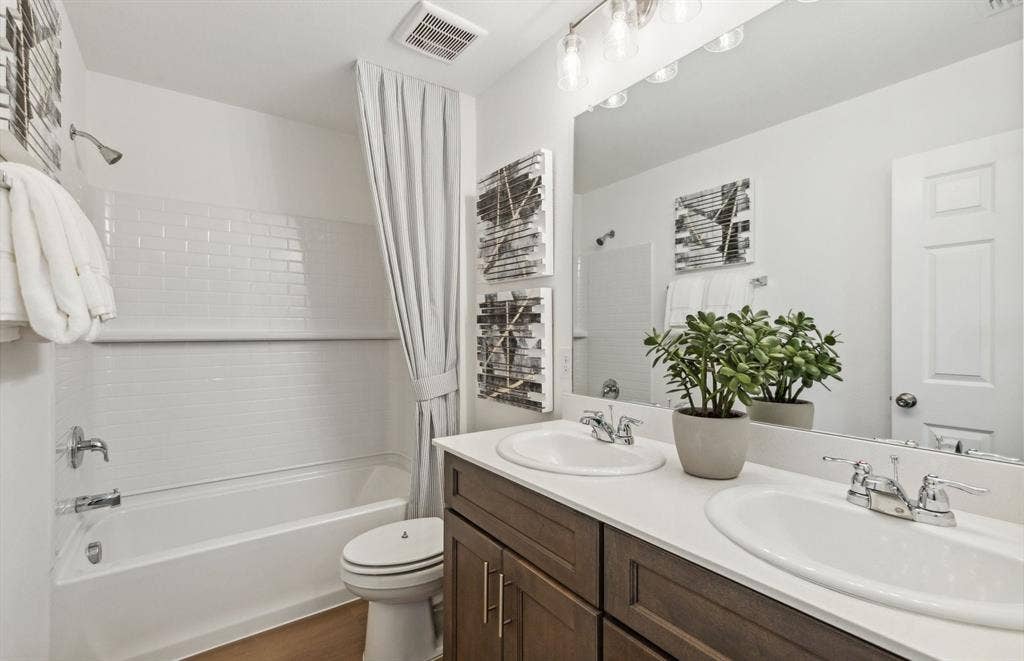 1211 Briar Street, Princeton, TX 75407 *Model Representation - Spacious secondary bathroom